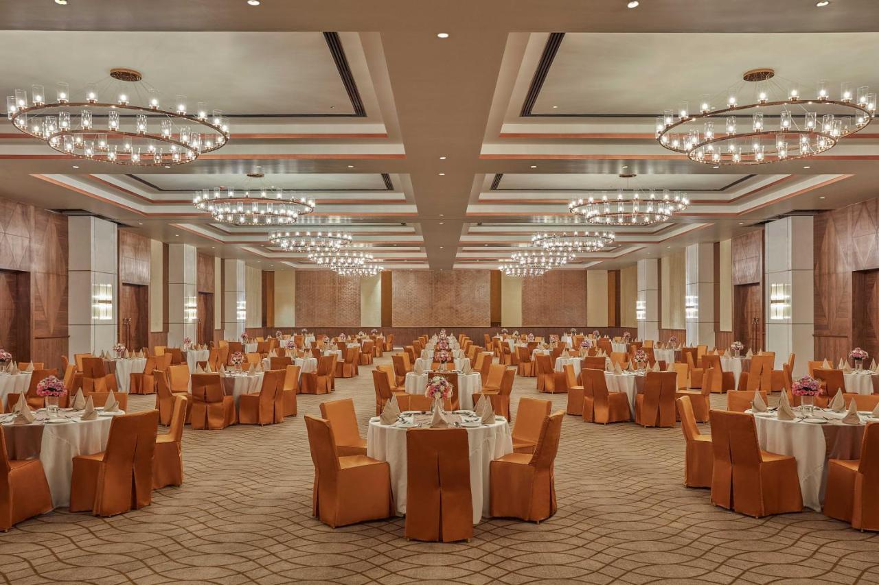 Doubletree By Hilton Váránasí Exteriér fotografie