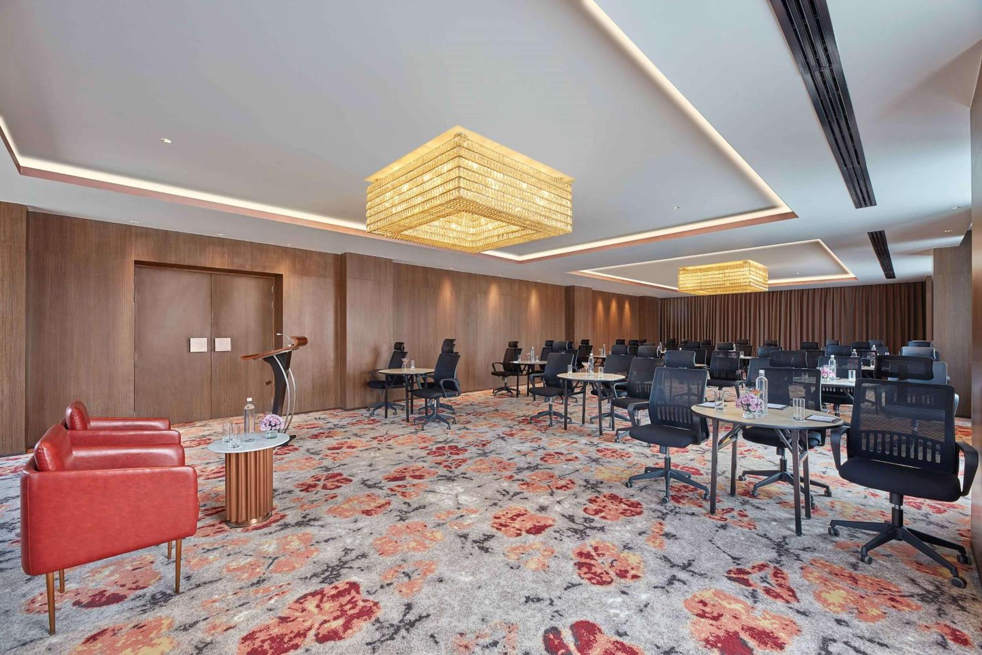 Doubletree By Hilton Váránasí Exteriér fotografie